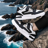 Tênis Esportivos Preto e Branco para Meninos