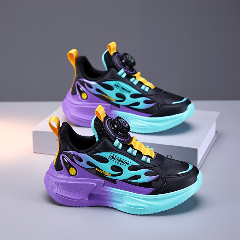 Tênis Infantis com Estampa de Chamas e Fecho Giratório